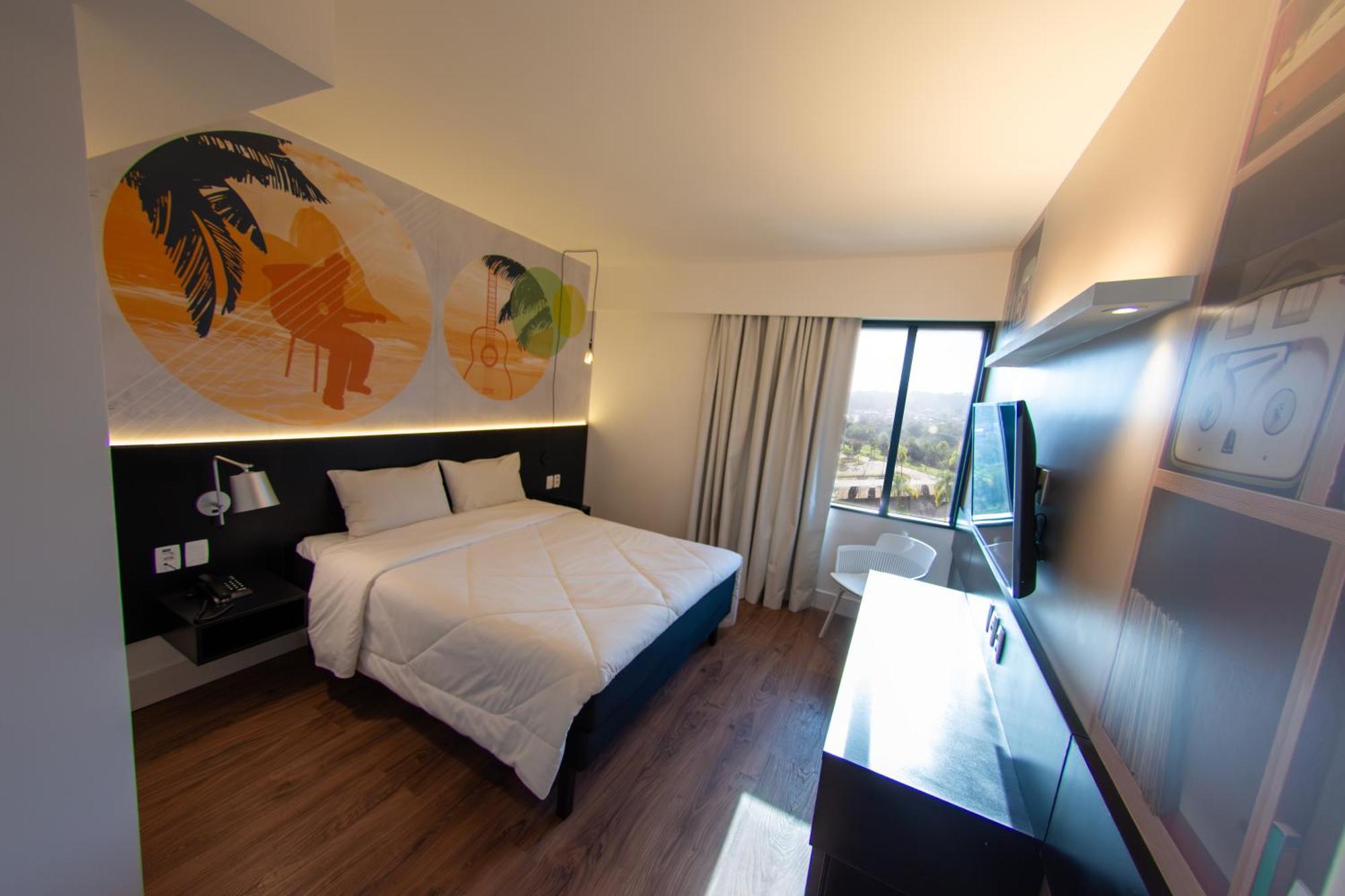 Готель Ibis Styles Таубате Екстер'єр фото